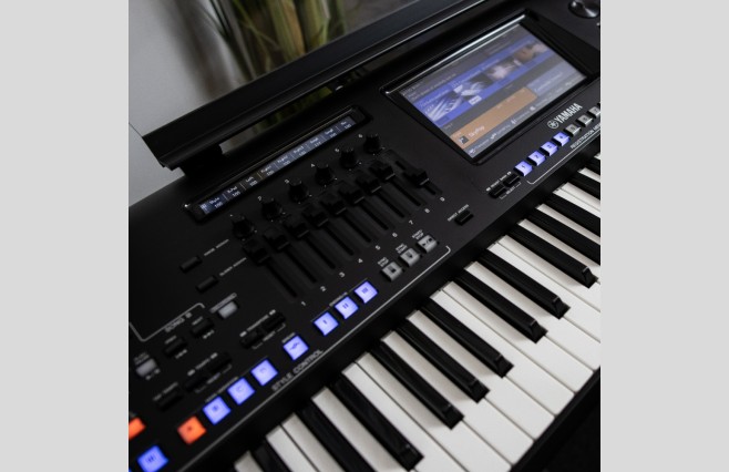 Used Yamaha Genos Keyboard & Speakers - Image 18